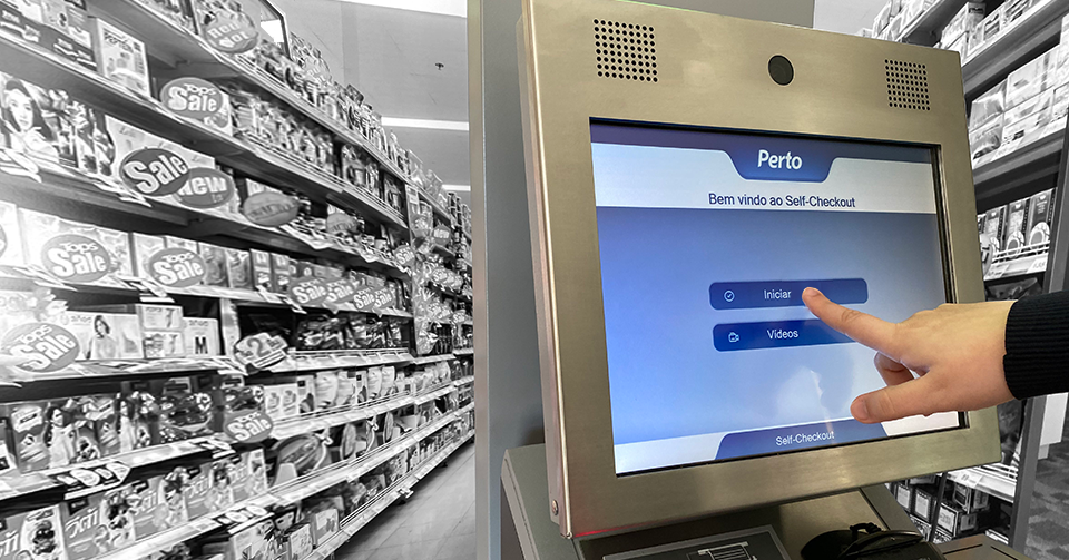 Um toque que faz a diferença: Descubra a importância da qualidade touchscreen no seu Terminal de Autoatendimento
