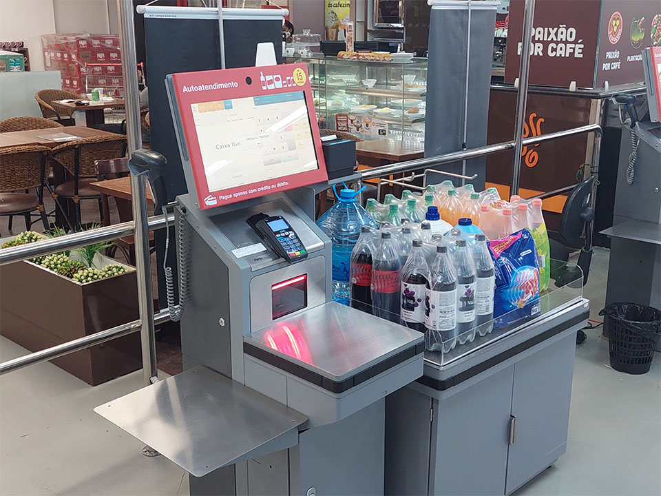 Self-checkout é a solução de autoatendimento para supermercados, atacados e atacarejos